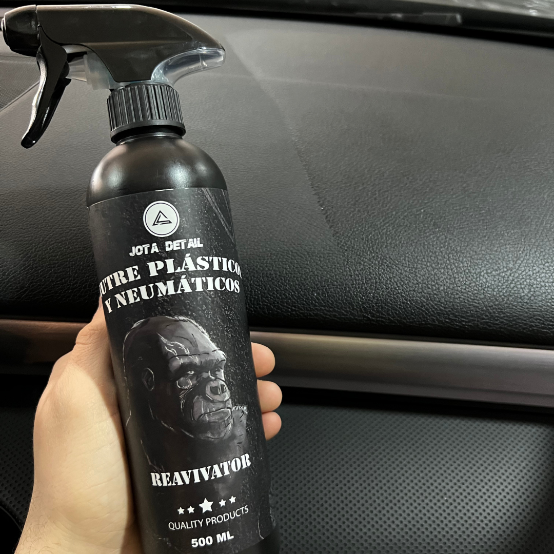 GxDetail Recuperador de Plásticos y Abrillantador Hidratador de Plástico y  Neumáticos Coche y Moto – Recuperador de Gomas Viejas, Interior, Exterior,  Ruedas (500 ml.) : : Coche y moto